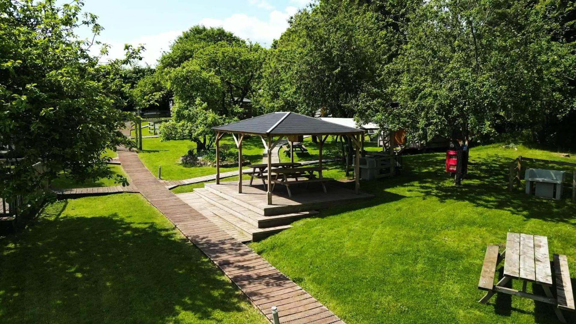 Orchard Hideaways Hotel Пенрит Екстериор снимка