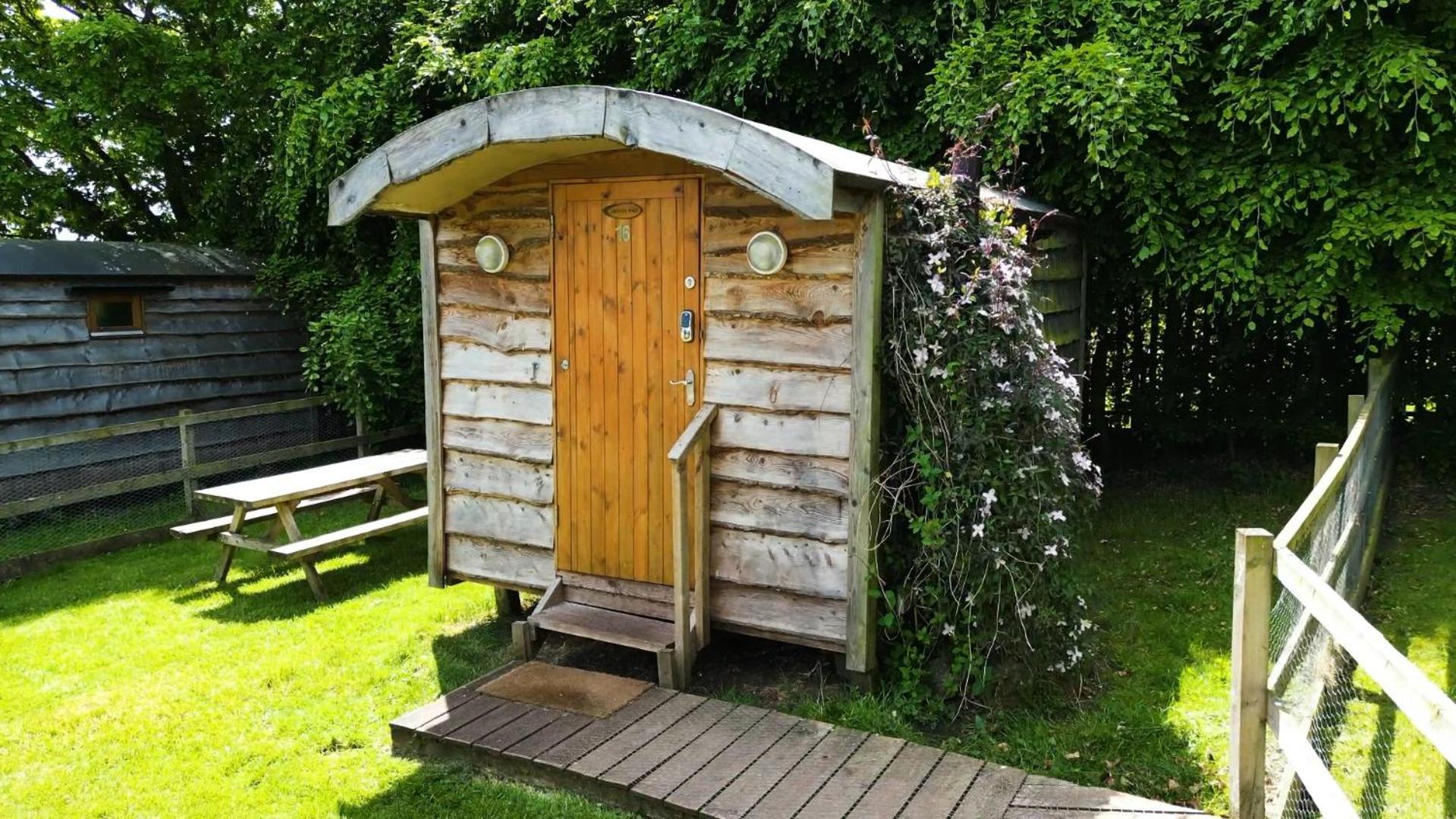 Orchard Hideaways Hotel Пенрит Екстериор снимка