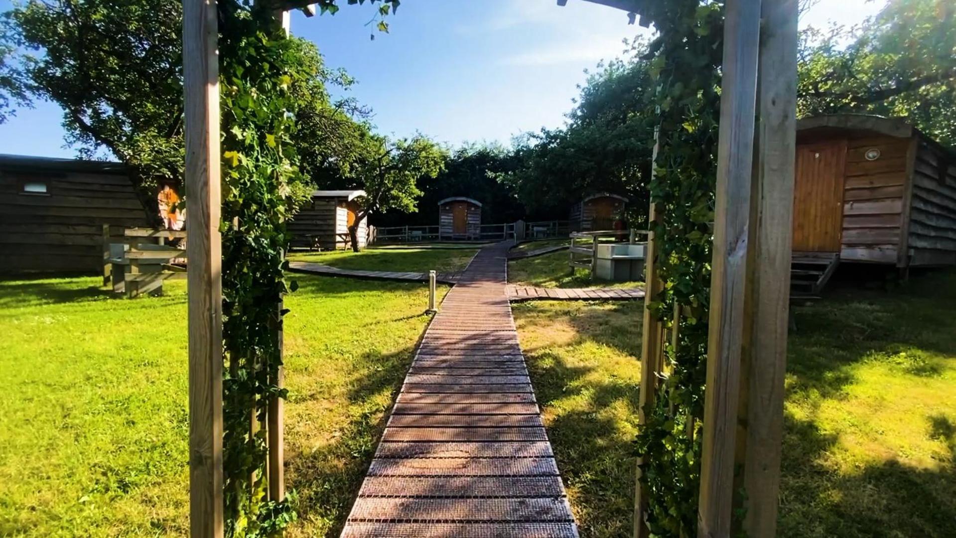 Orchard Hideaways Hotel Пенрит Екстериор снимка